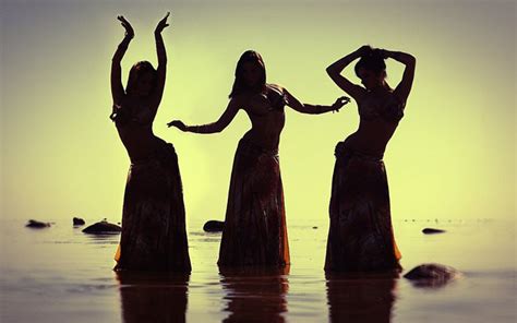 Oriental dance lessons